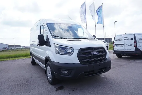 Ford Transit 2026 photo 5
