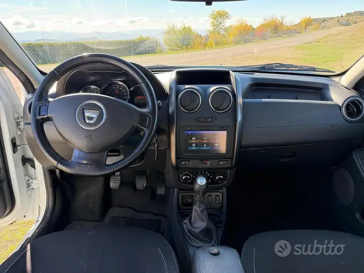 Dacia Duster 2016 photo 2