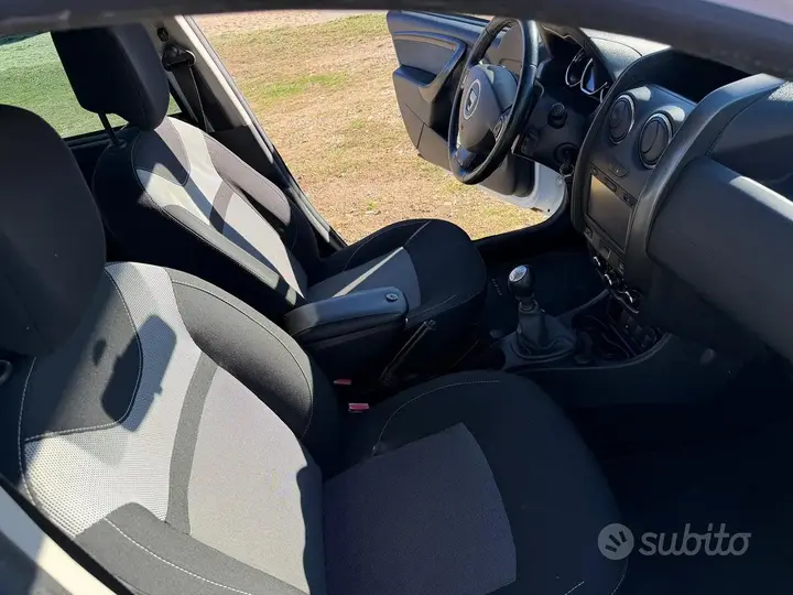 Dacia Duster 2016 photo 3
