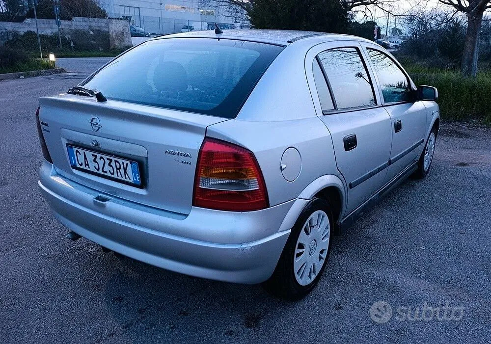 Opel Astra 2002 photo 2