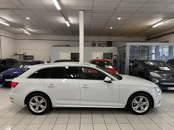 Audi A4 2016 photo 2