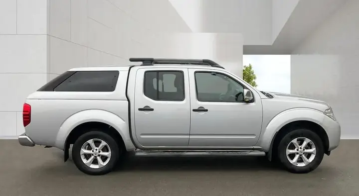 Nissan Navara 2014 photo 5
