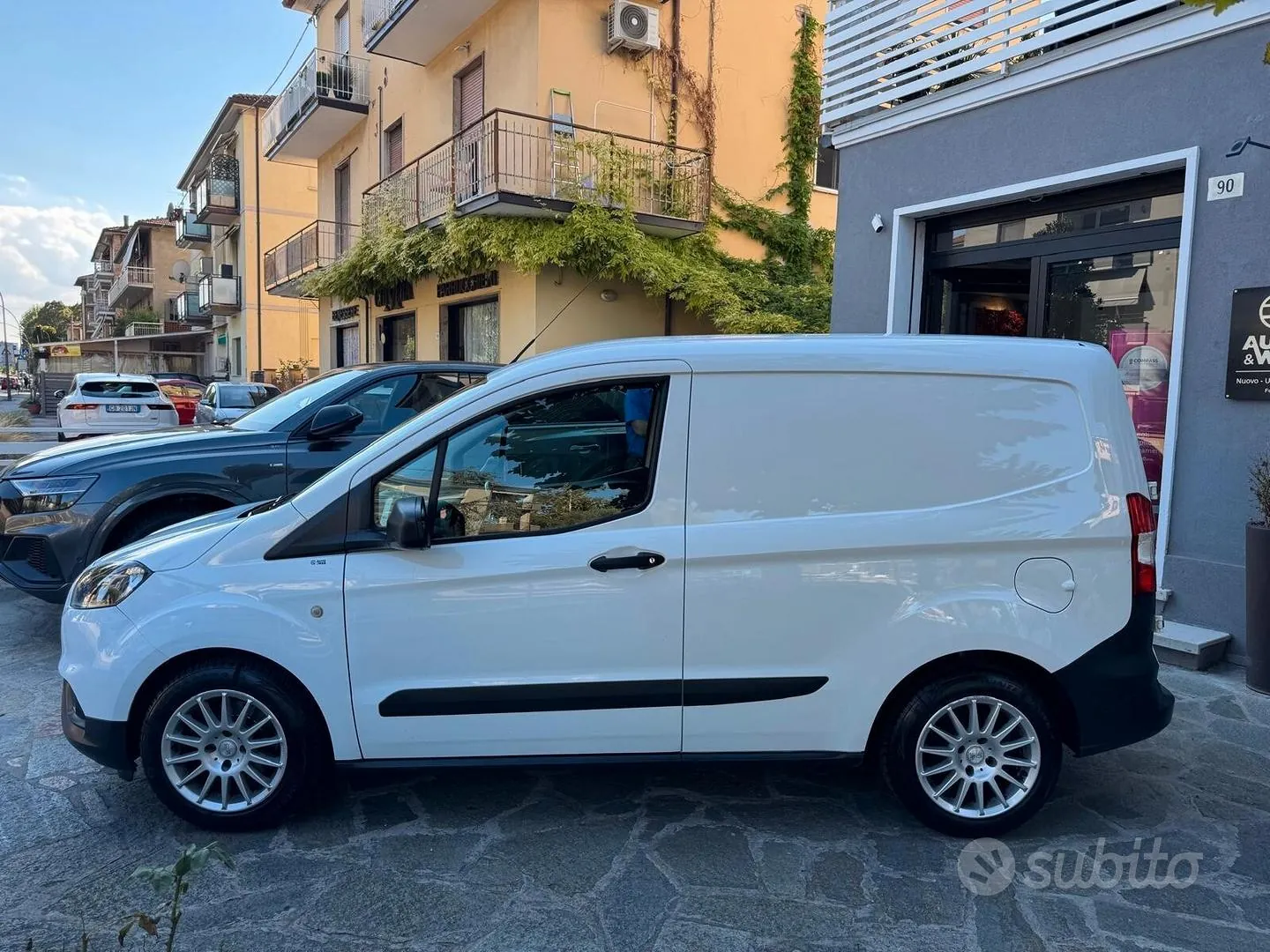 Ford Transit Courier 2023 photo 5