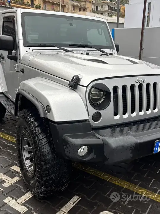 Jeep Wrangler 2011 photo 4