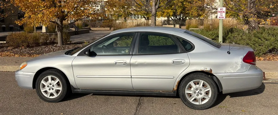 Ford Taurus 2006 photo 4