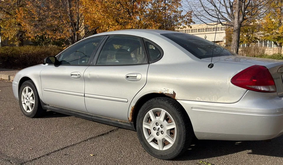 Ford Taurus 2006 photo 5