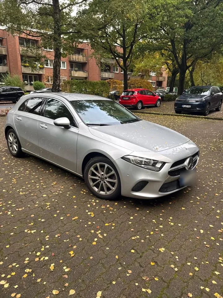 Mercedes-Benz A 180