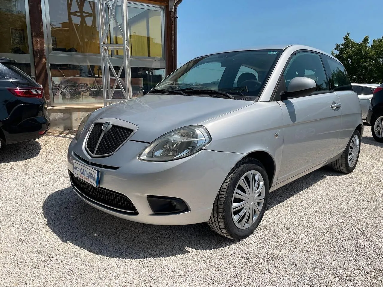 Lancia Ypsilon