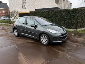 Peugeot 207 2007 photo 2