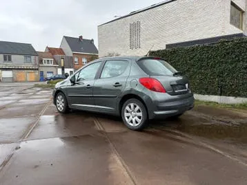 Peugeot 207 2007 photo 3