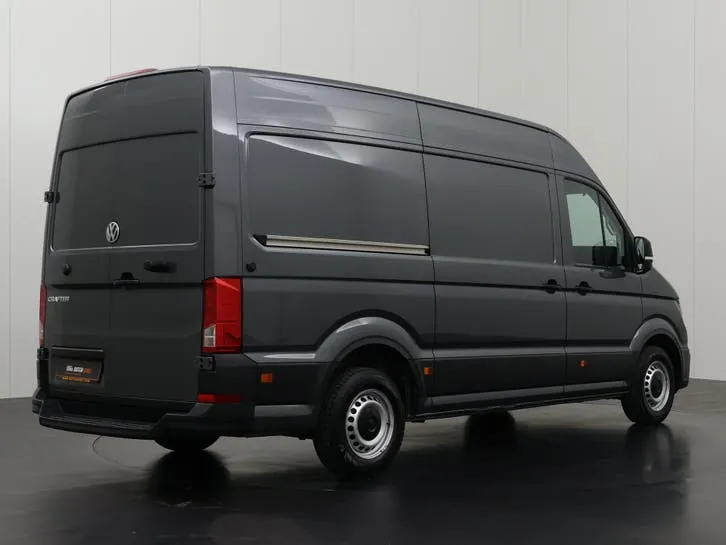 Volkswagen Crafter 2023 photo 2
