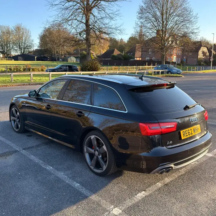 Audi A6 Avant 2012 photo 3