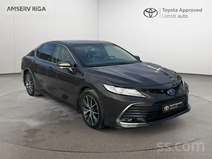 Toyota Camry 2022 photo 3