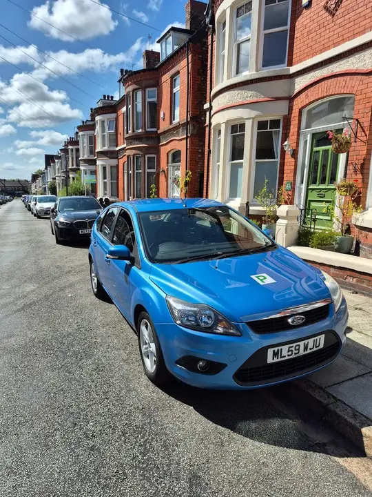 Ford Focus 2009 photo 3