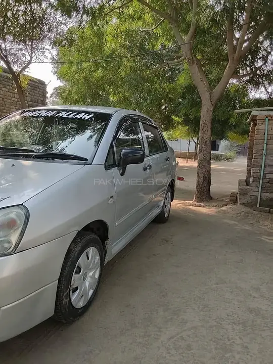 Suzuki Liana