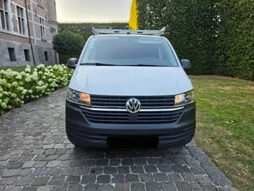 Volkswagen Transporter 2021 photo 2