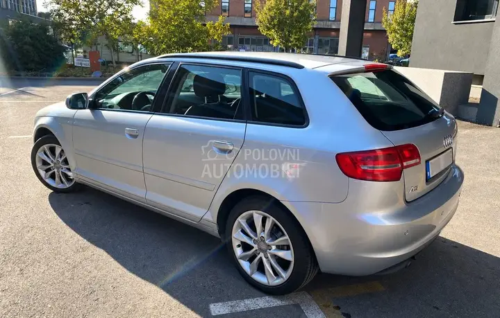Audi A3 2011 photo 2