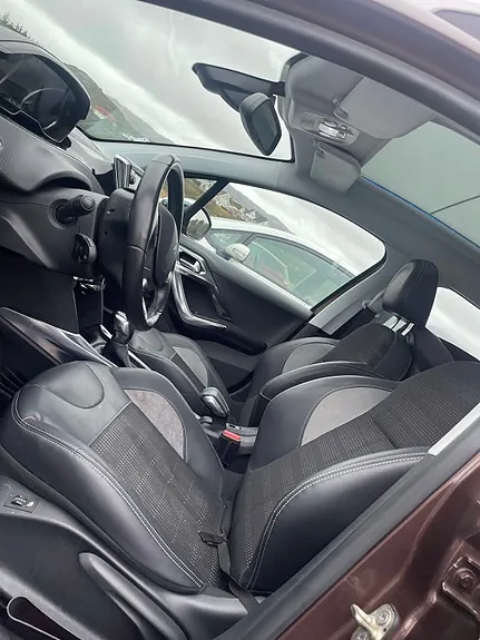 Peugeot 2008 2013 photo 2