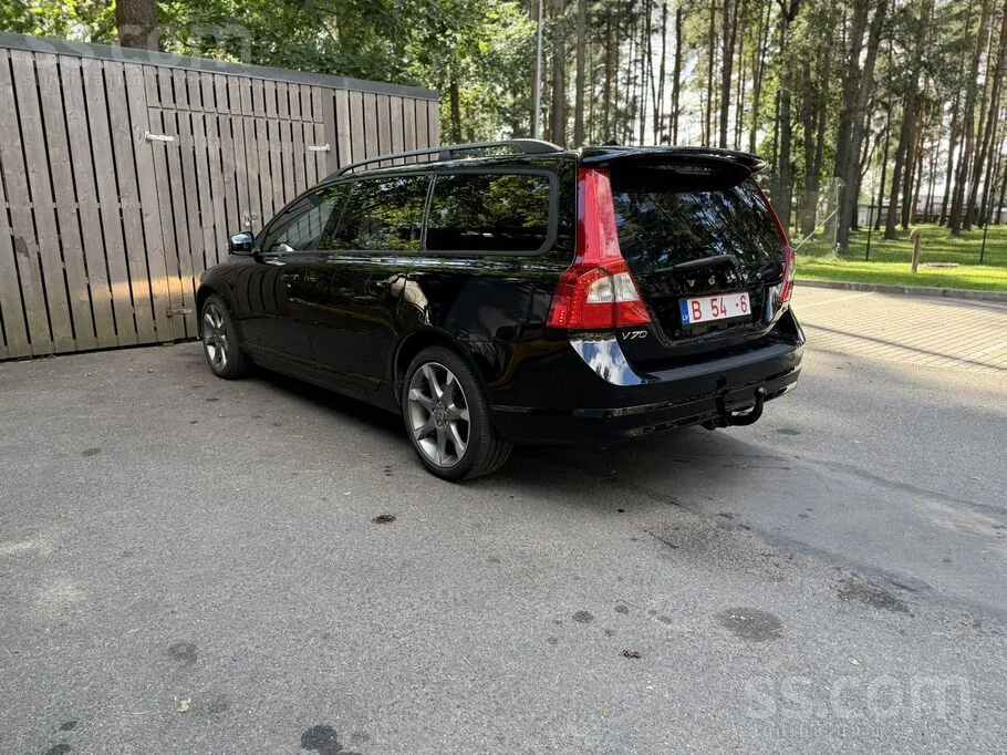 Volvo V70 2010 photo 5