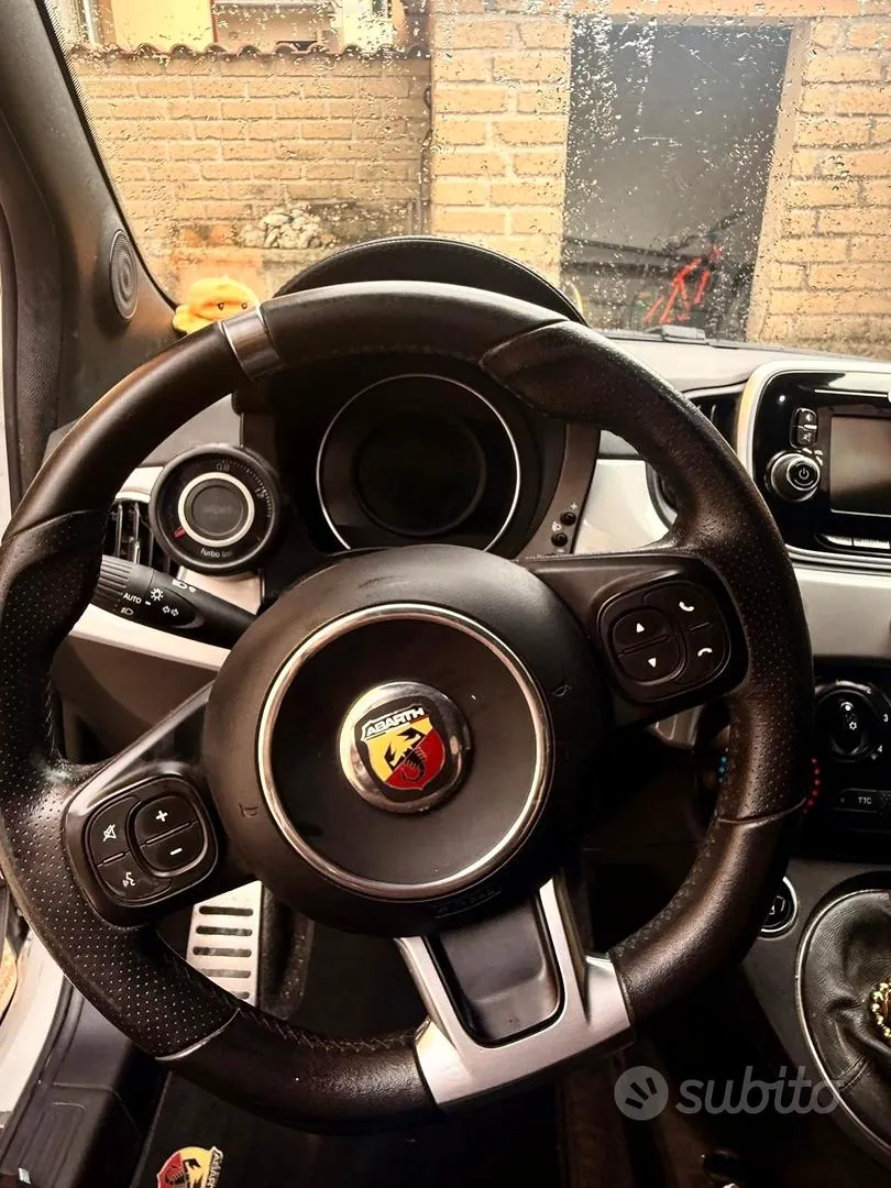 Fiat 500 Abarth 595 2018 photo 3