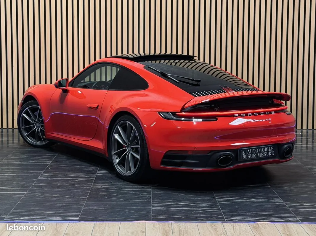 Porsche 911 2019 photo 2