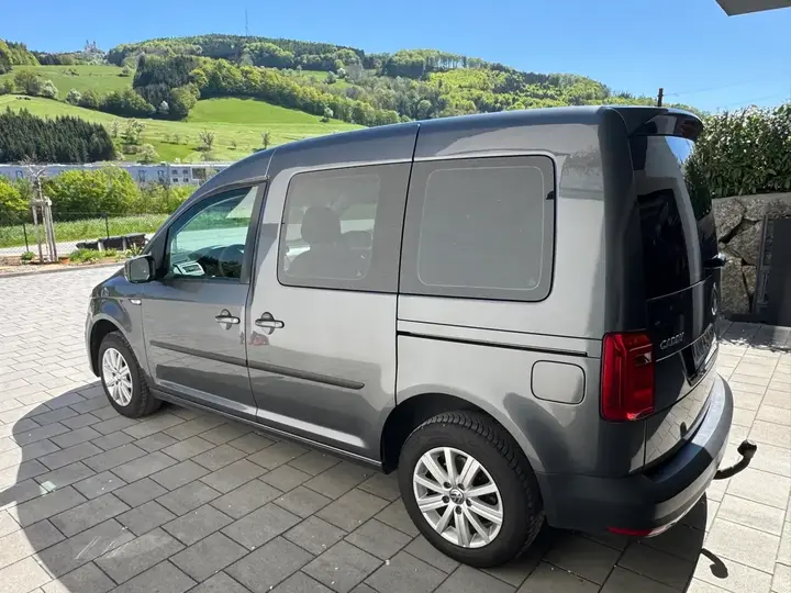 Volkswagen Caddy 2017 photo 2