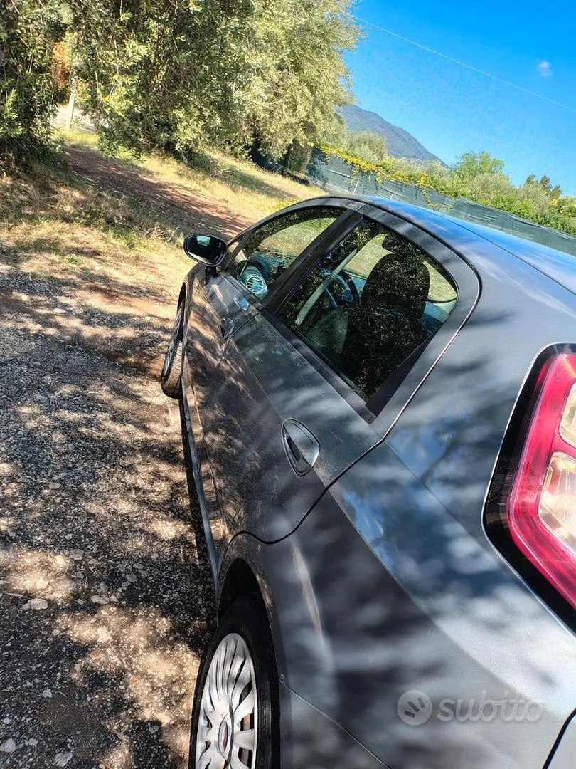 Fiat Punto Evo 2010 photo 4