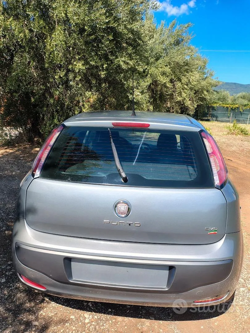 Fiat Punto Evo 2010 photo 3