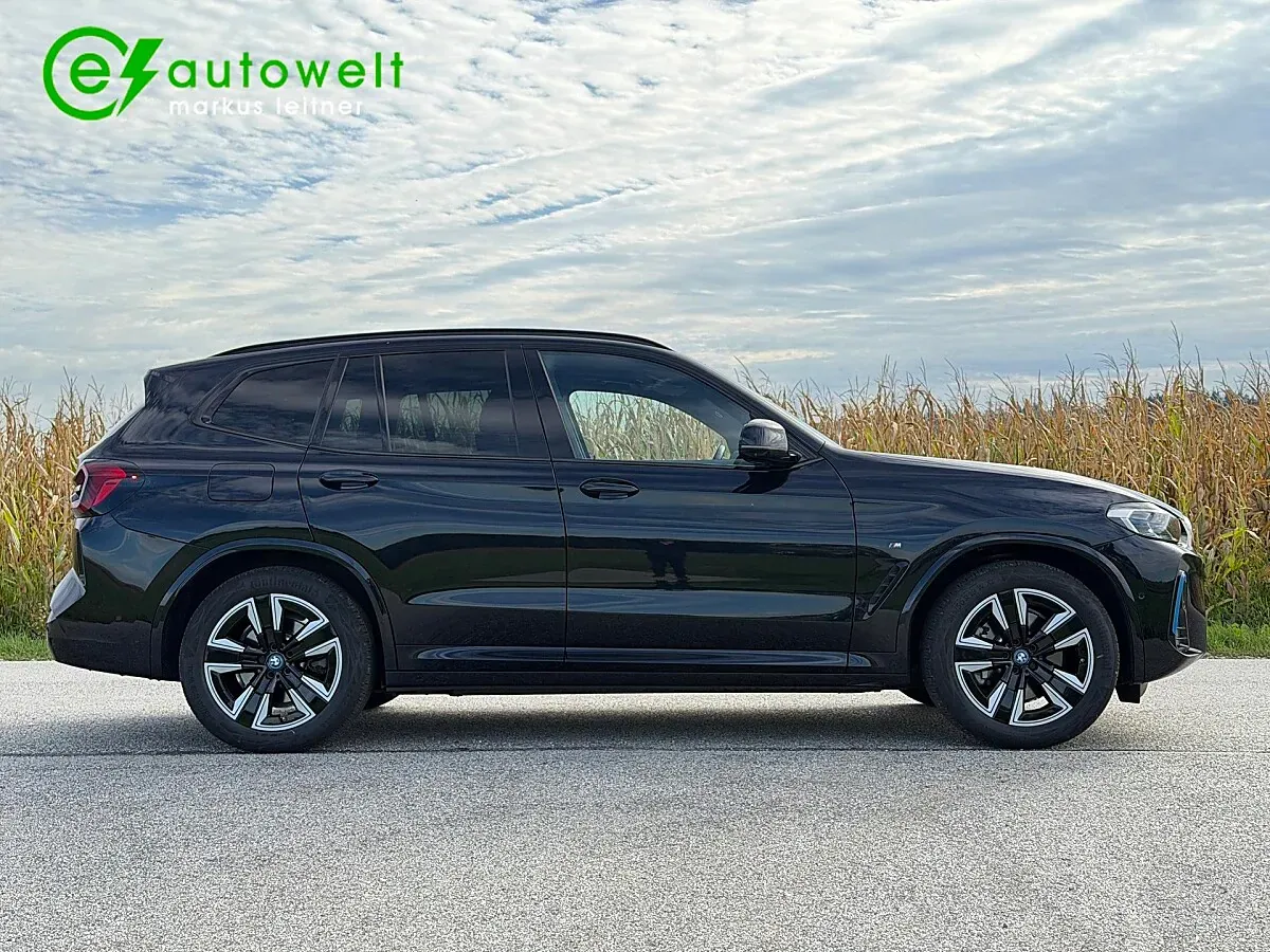 BMW Ix3 2022 photo 2
