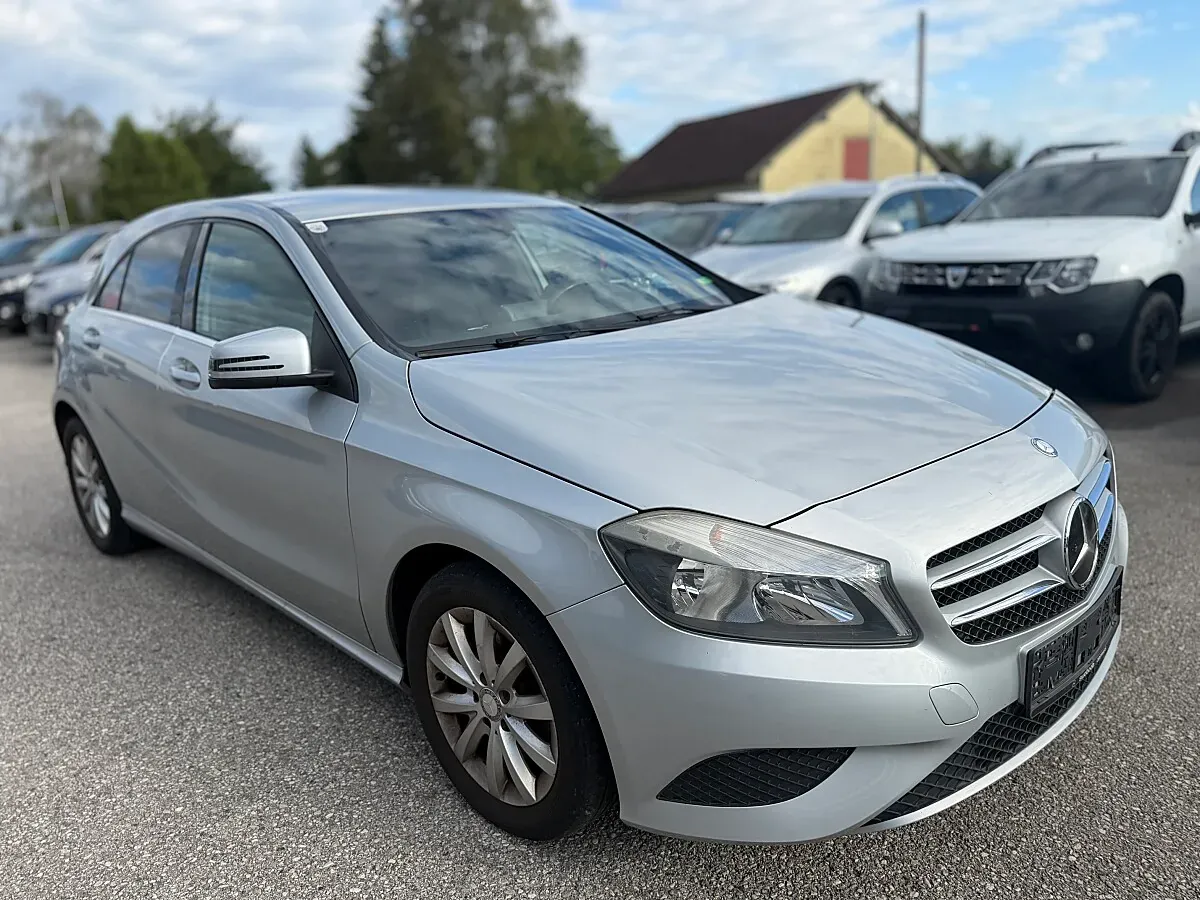 Mercedes-Benz A-Class 2013 photo 2