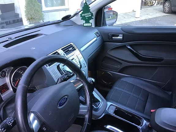 Ford Kuga 2012 photo 5