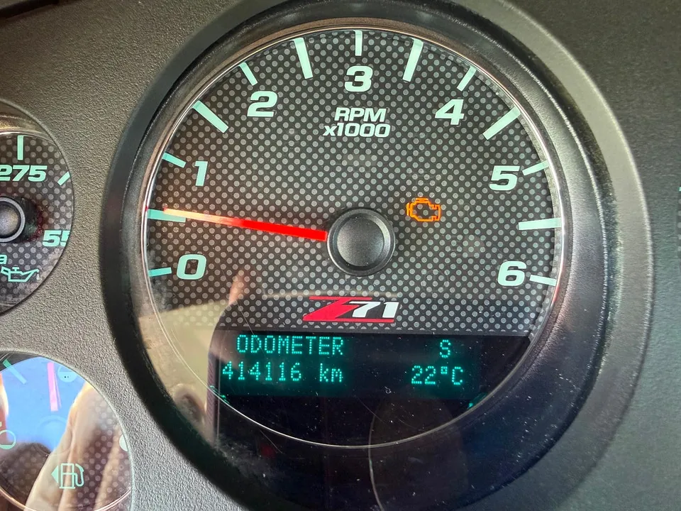Chevrolet Suburban 2014 photo 5