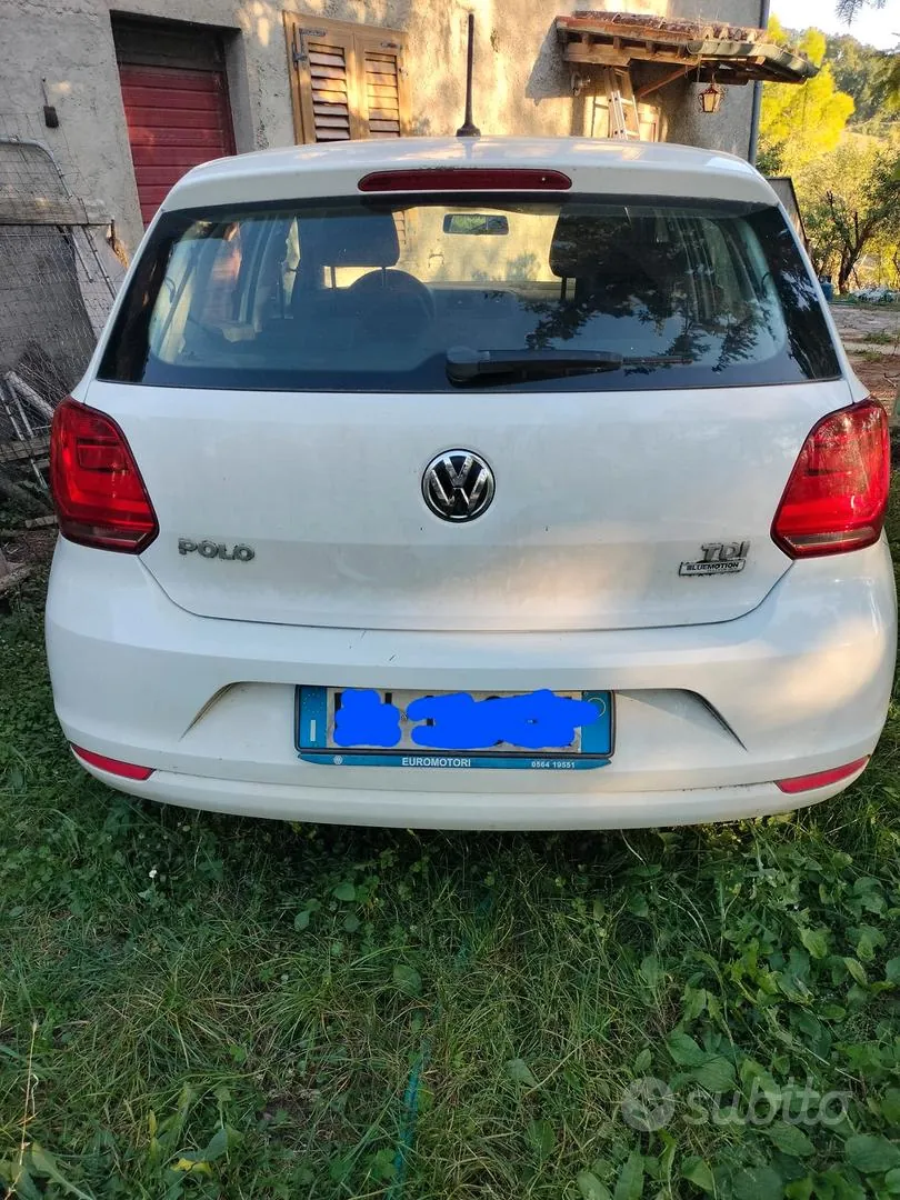 Volkswagen Polo 2014 photo 2