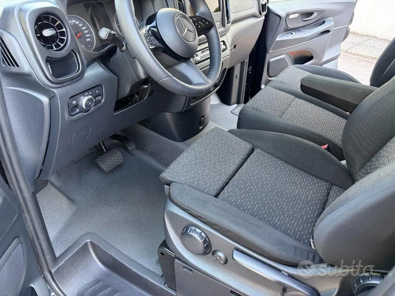 Mercedes-Benz Vito 2025 photo 5