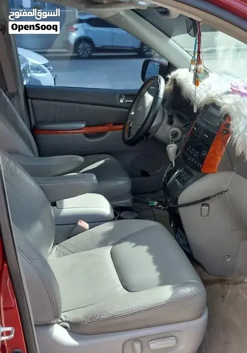 Toyota Sienna 2010 photo 3