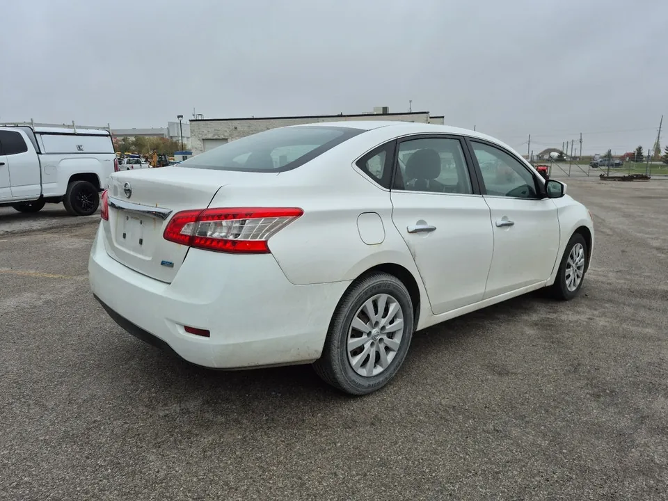 Nissan Sentra 2015 photo 5