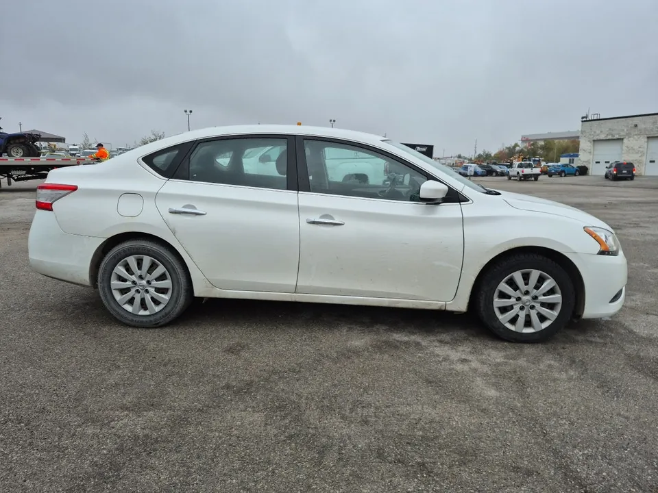 Nissan Sentra 2015 photo 4