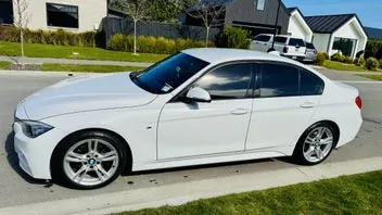 BMW 320I 2014 photo 4