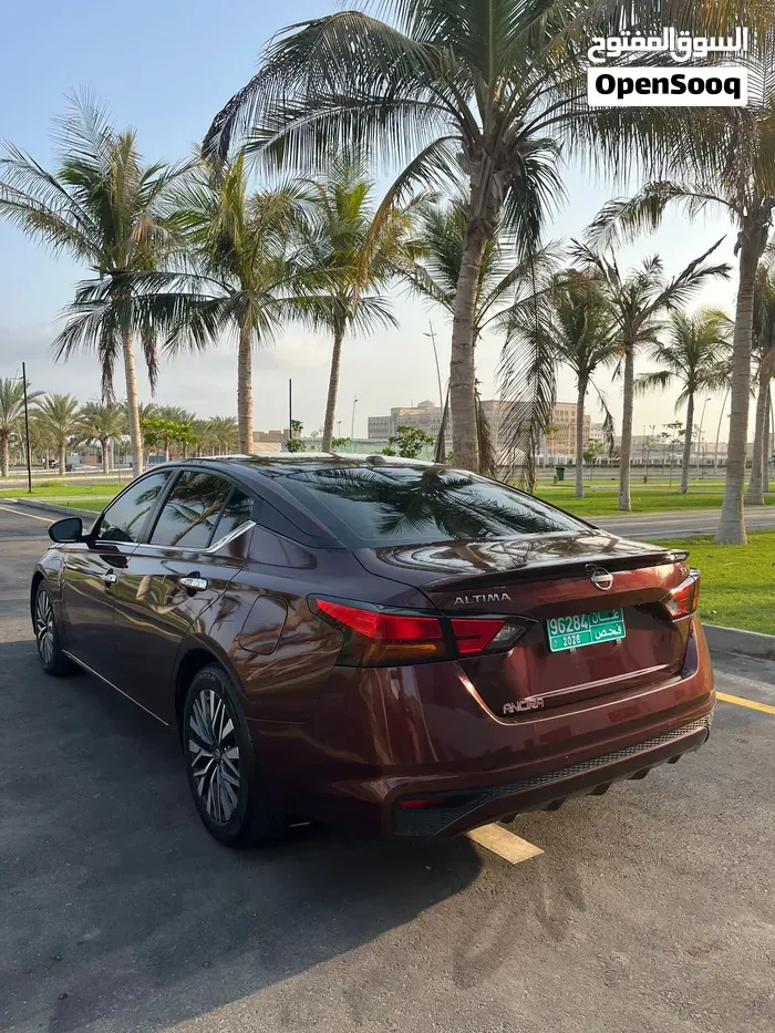 Nissan Altima 2023 photo 2