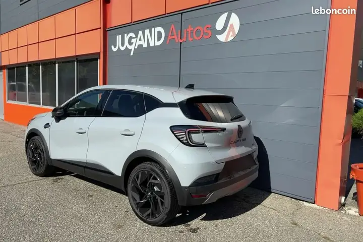 Renault Captur 2026 photo 2