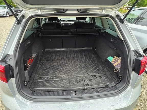 Volkswagen Passat 2021 photo 4