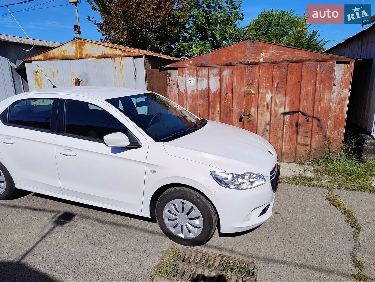 Peugeot 301 2013 photo 5