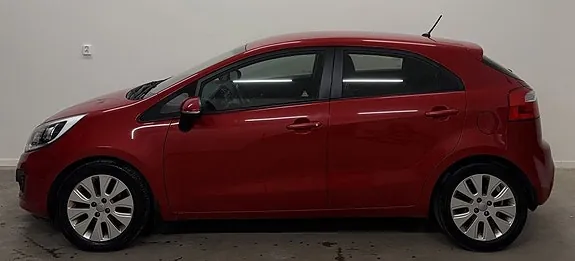 Kia Rio 2013 photo 2