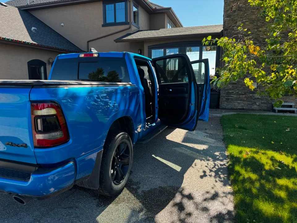 Dodge Ram 1500 2022 photo 2