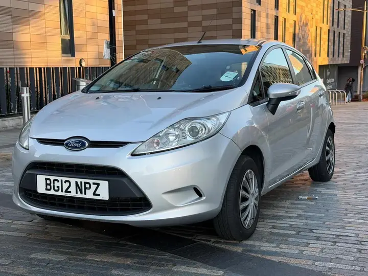 Ford Fiesta 2012 photo 3