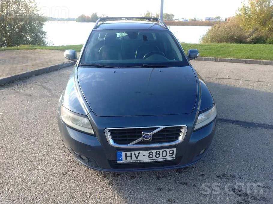 Volvo V50