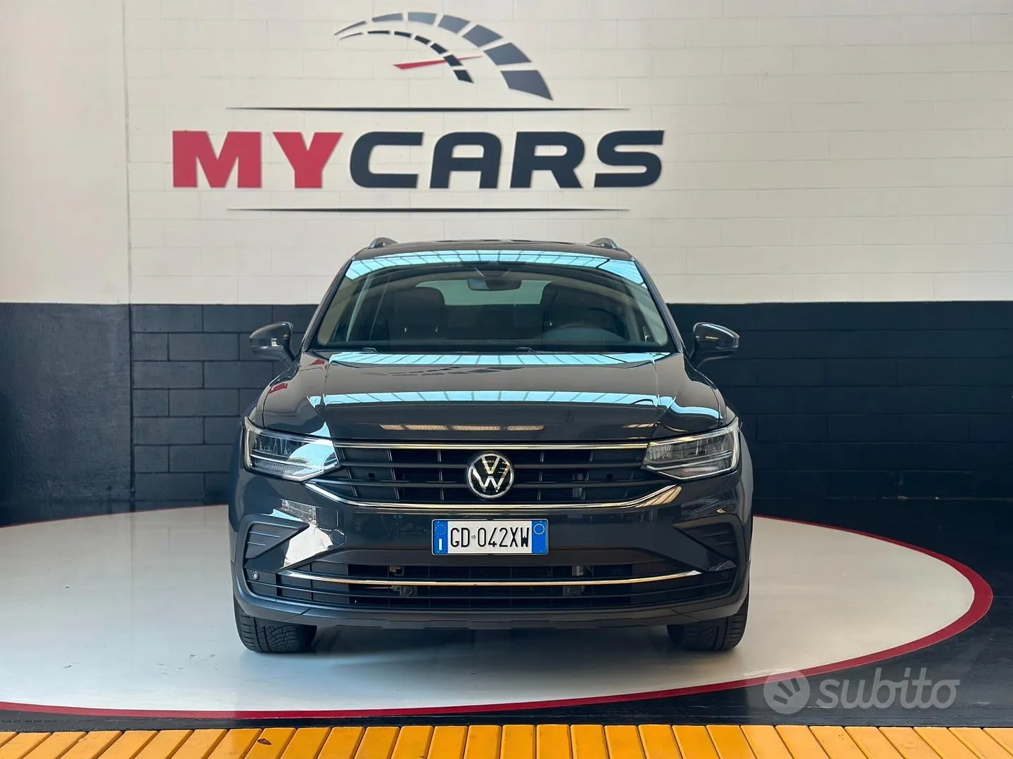 Volkswagen Tiguan 2021 photo 2