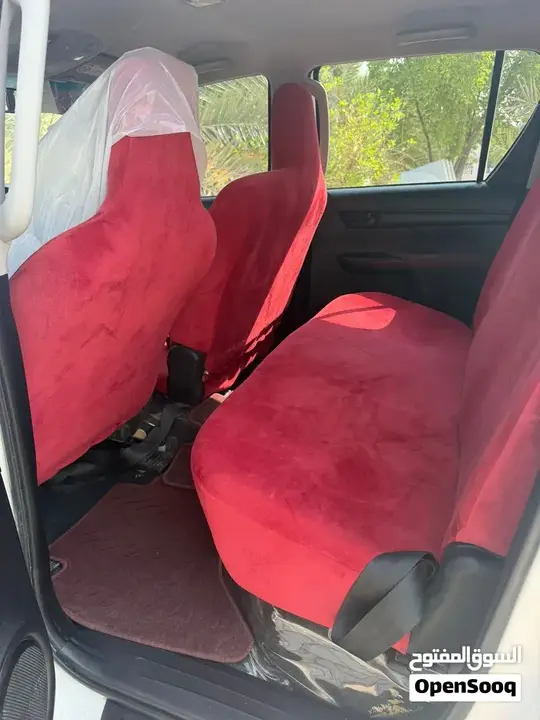 Toyota Hilux 2025 photo 4