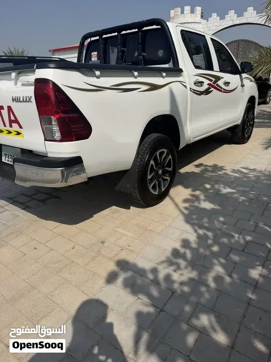 Toyota Hilux 2025 photo 2