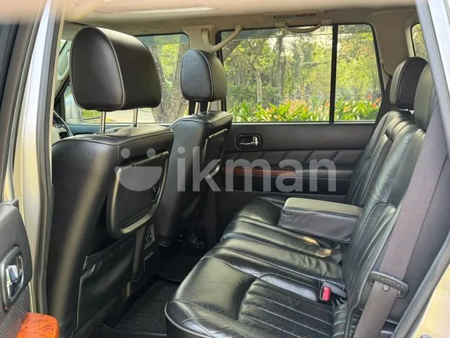 Nissan Patrol 2010 photo 5